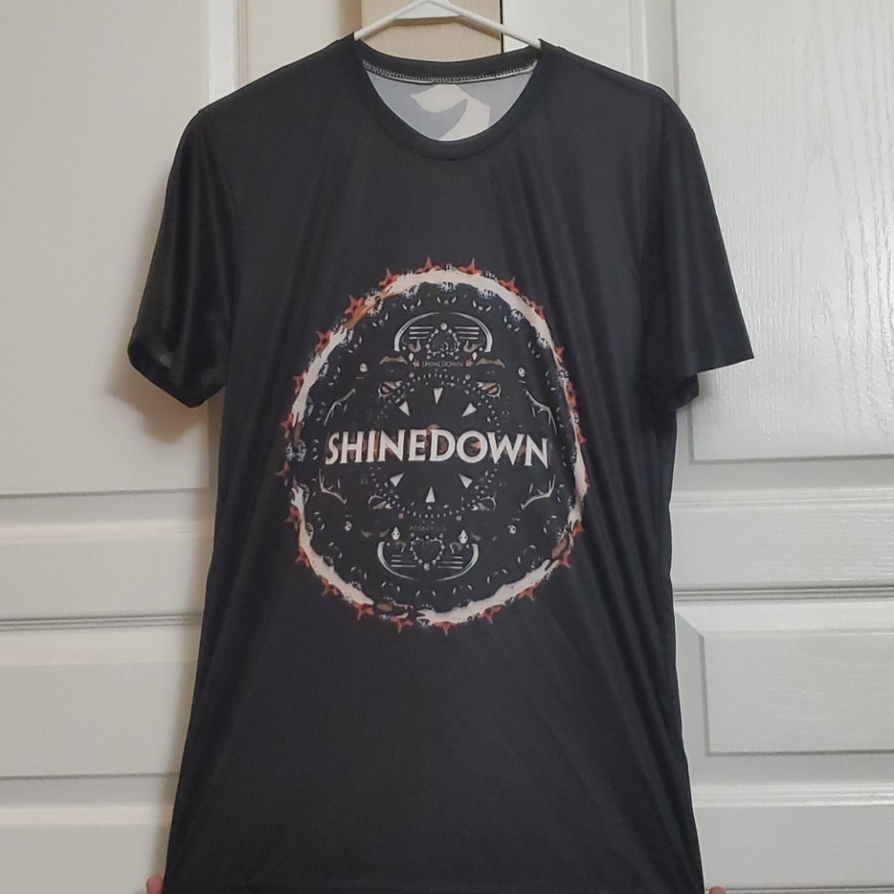 Black Shinedown t-shirt